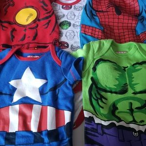 Marvel 5 piece onesie set (3-6 mo)